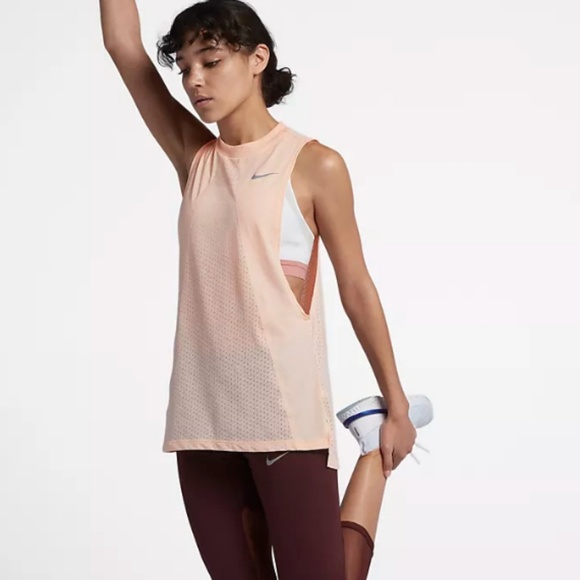 nike tailwind tank top